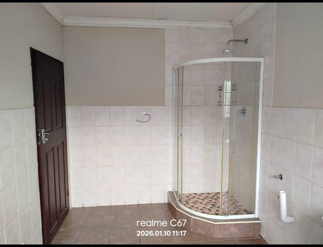 2 bed property to rent in HIGHBURY